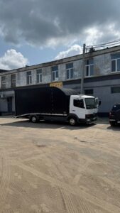 2 Крытый эвакуатор в Днепре